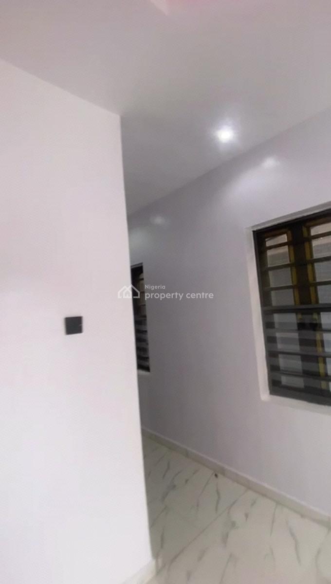 Lovely Mini Flat, Silverland Estate, Sangotedo, Ajah, Lagos, Mini Flat (room and Parlour) for Rent