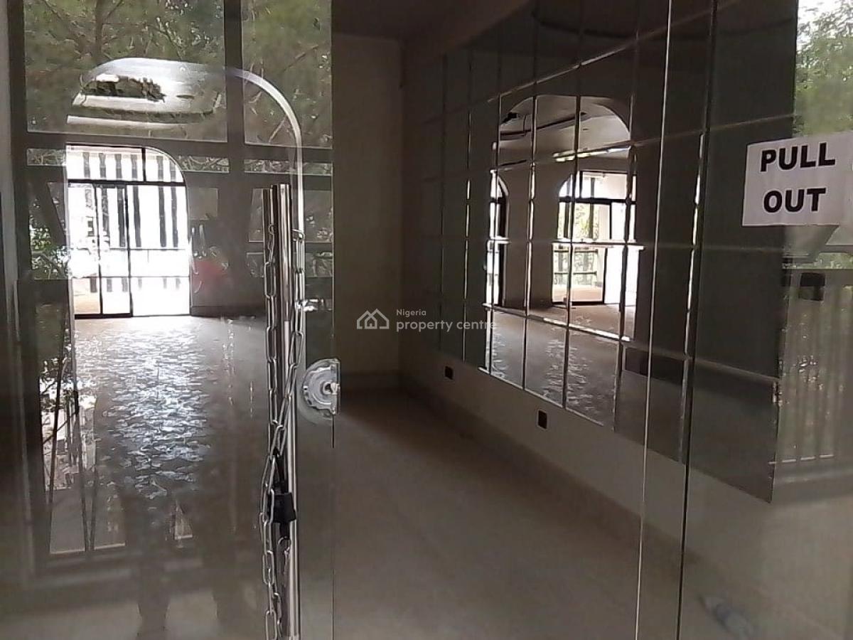 Strategically Located 144sqm Office / Shop, Wuse 2, Abuja, Shop for Rent