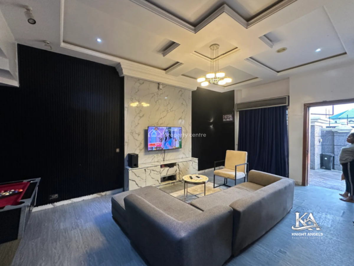 4-bedroom Semi-detached Duplex with Bq, Off Platinum Way, Lekki, Lagos, Semi-detached Duplex for Rent