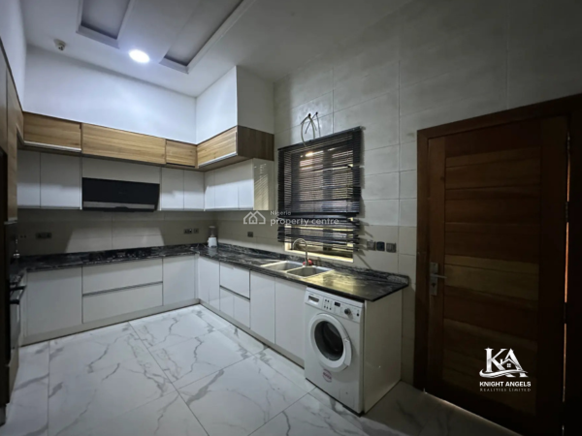 4-bedroom Semi-detached Duplex with Bq, Off Platinum Way, Lekki, Lagos, Semi-detached Duplex for Rent