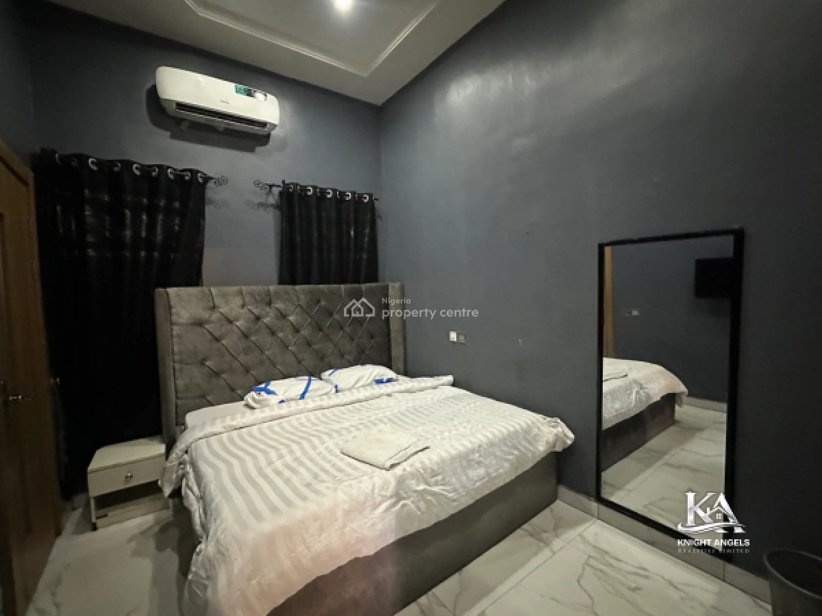 4-bedroom Semi-detached Duplex with Bq, Off Platinum Way, Lekki, Lagos, Semi-detached Duplex for Rent