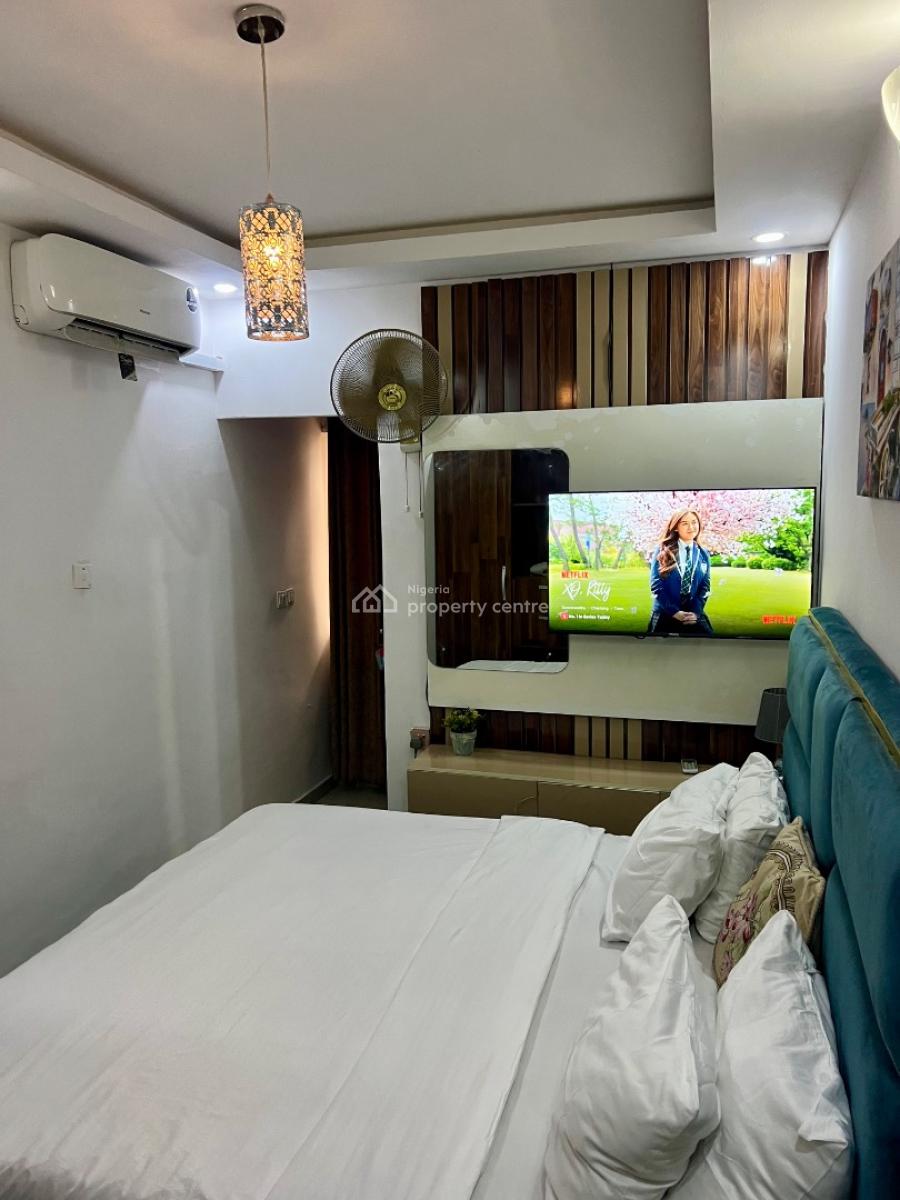 S & S Moj-june 12 Apartment, 2b, June 12 Boulevard Road, Road 4 Junction Abraham Adesanya, Ajah, Lagos, Detached Bungalow Short Let