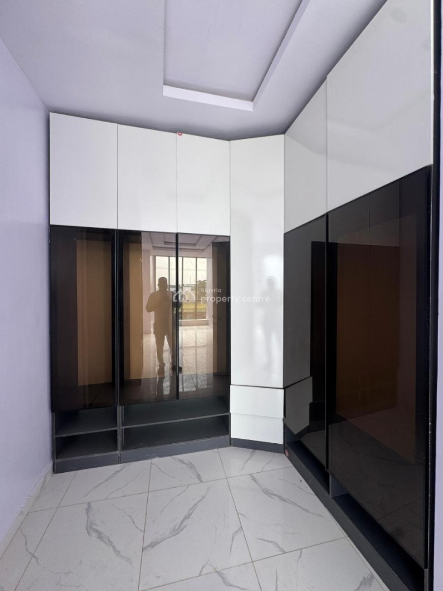 Excellent 2bedroom Apartment with an Elevator, Pool, in a Serene Estat, Ikate, Lekki, Lagos, Flat / Apartment for Sale