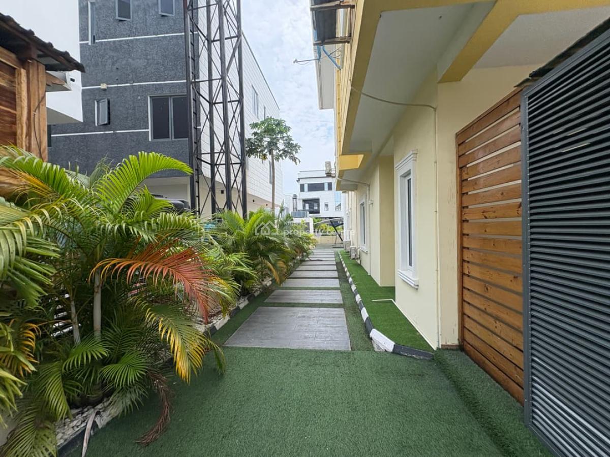 8-bedroom Fully Detached Residence, Victory Estate, Osapa, Lekki, Lagos, Detached Duplex for Sale