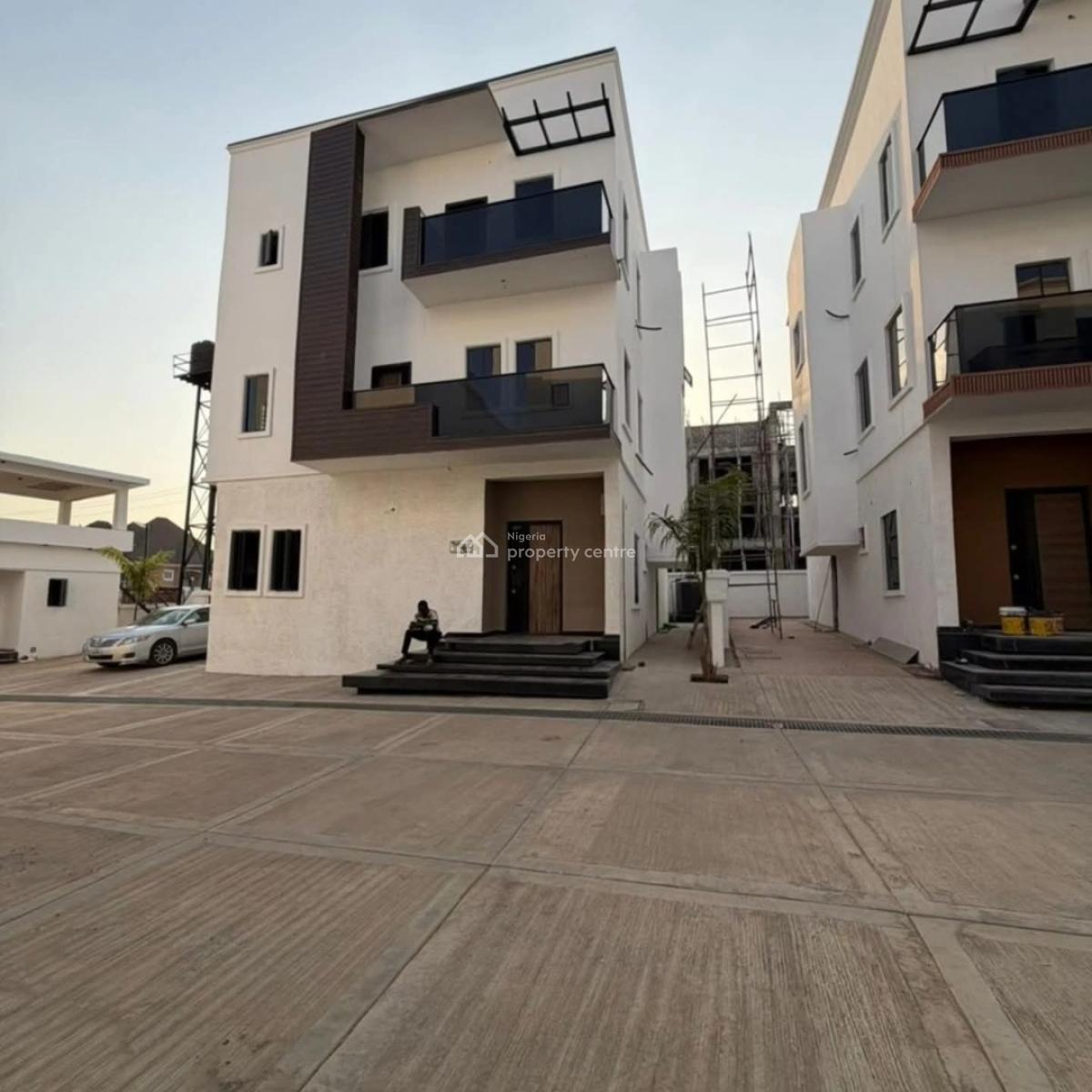Brand New 5 Bedrooms Detached Duplex, Family Lounge and Bq, Jahi, Abuja, Detached Duplex for Sale