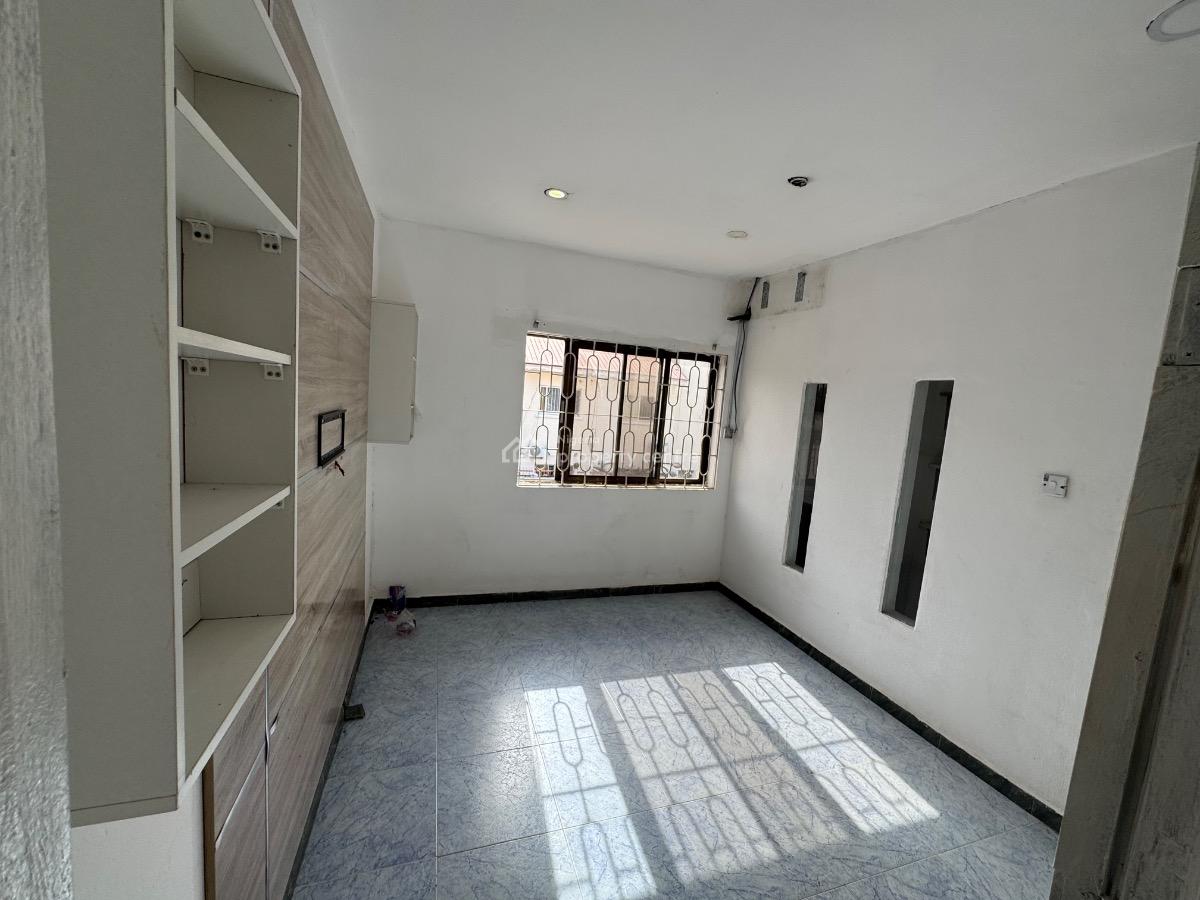 a Spacious Mini Flat, Lekki Phase 1, Lekki, Lagos, Mini Flat (room and Parlour) for Rent