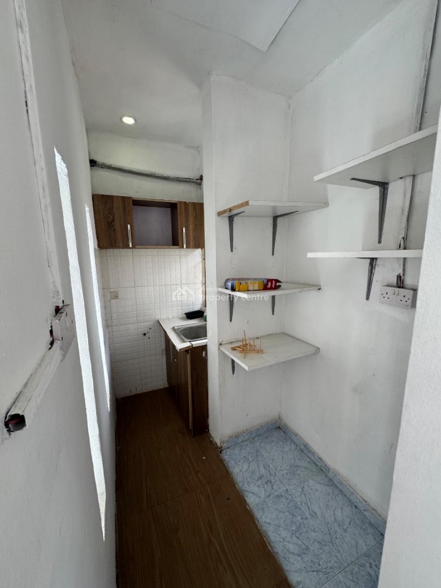 a Spacious Mini Flat, Lekki Phase 1, Lekki, Lagos, Mini Flat (room and Parlour) for Rent