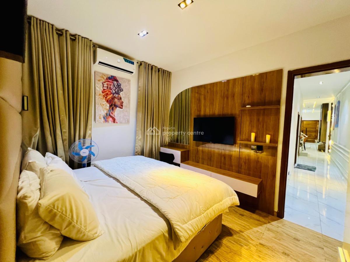 Davdan Luxe 4 Bedroom Terrace Duplex with Snooker and  Ps5, Orchid Road, Lekki, Lagos, Flat / Apartment Short Let