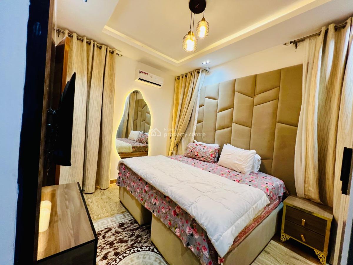 Davdan Luxe 4 Bedroom Terrace Duplex with Snooker and  Ps5, Orchid Road, Lekki, Lagos, Flat / Apartment Short Let