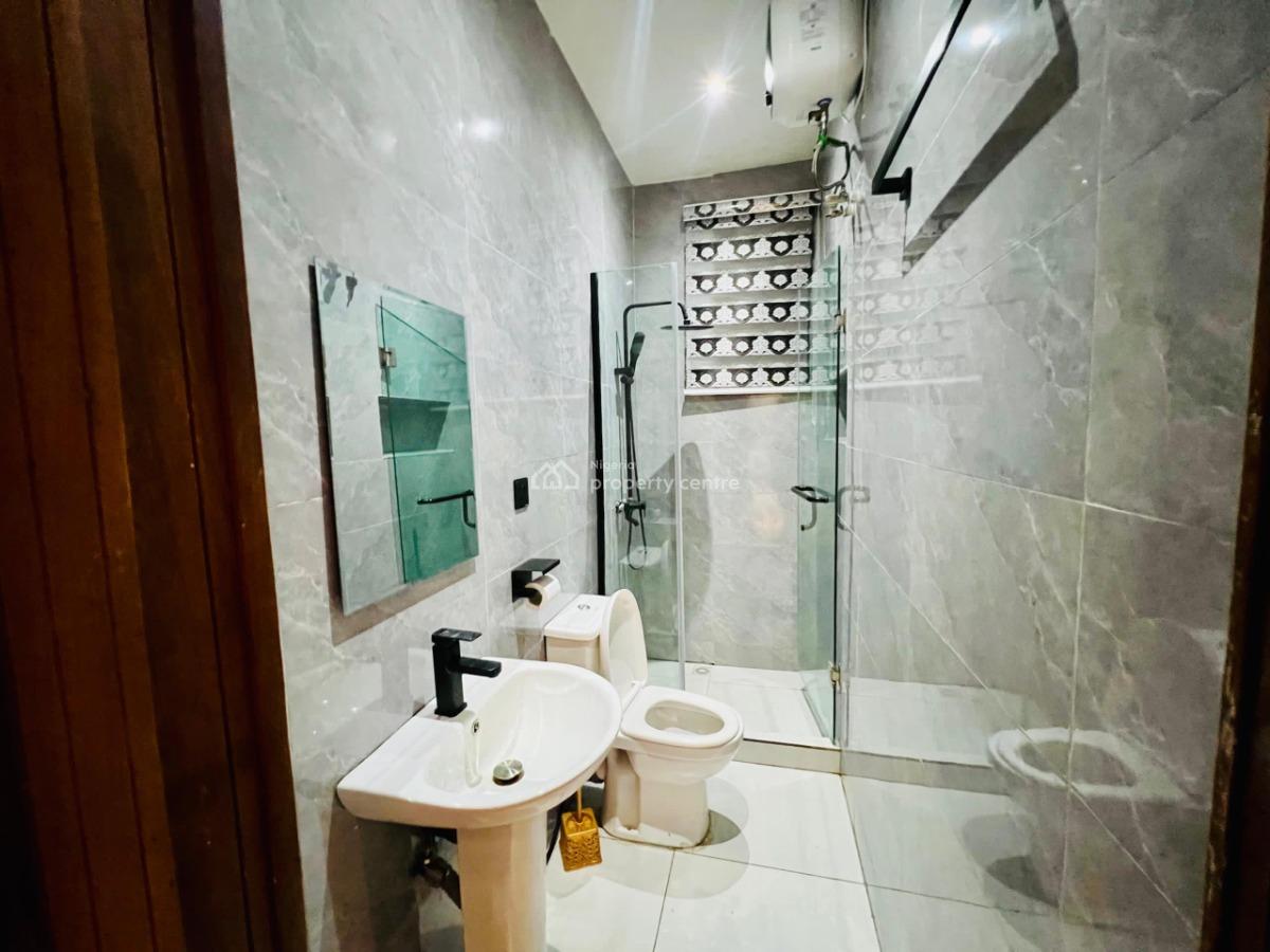 Davdan Luxe 4 Bedroom Terrace Duplex with Snooker and  Ps5, Orchid Road, Lekki, Lagos, Flat / Apartment Short Let