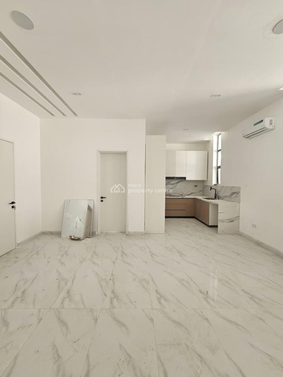 Spacious 1 Bedroom Apartment with Pool, Lekki Phase 1, Lekki, Lagos, Flat / Apartment for Sale