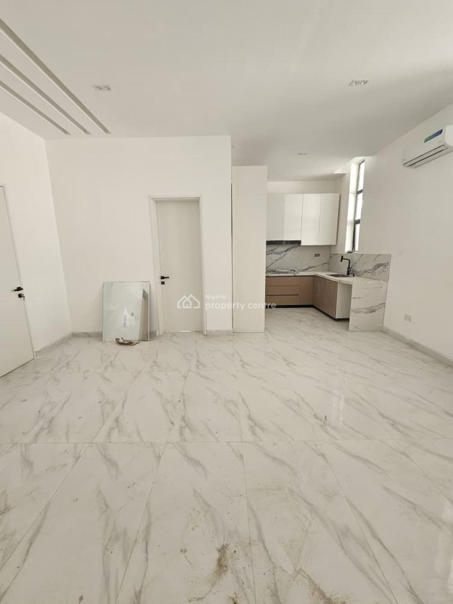 Spacious 1 Bedroom Apartment with Pool, Lekki Phase 1, Lekki, Lagos, Flat / Apartment for Sale