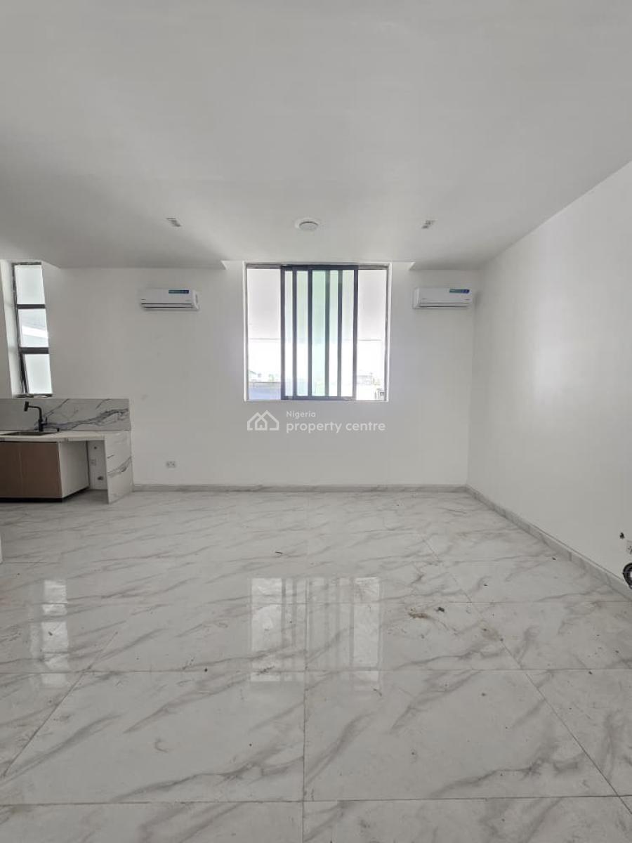 Spacious 1 Bedroom Apartment with Pool, Lekki Phase 1, Lekki, Lagos, Flat / Apartment for Sale