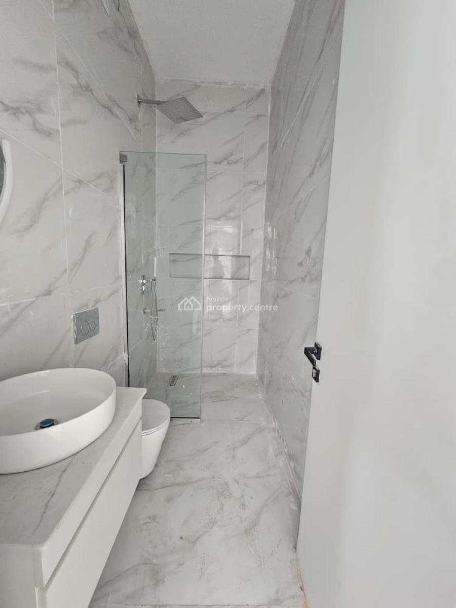 Spacious 1 Bedroom Apartment with Pool, Lekki Phase 1, Lekki, Lagos, Flat / Apartment for Sale