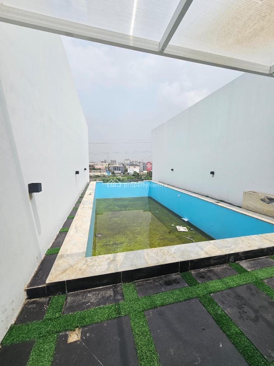 Spacious 1 Bedroom Apartment with Pool, Lekki Phase 1, Lekki, Lagos, Flat / Apartment for Sale