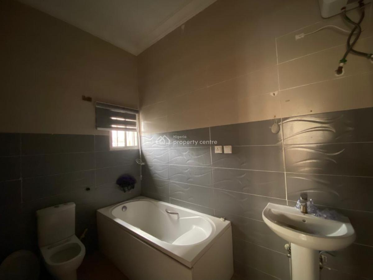 2 Bedroom Apartment, Ikota Villa, Ikota, Lekki, Lagos, Flat / Apartment for Rent