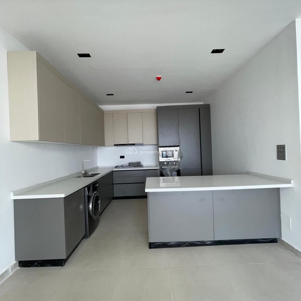 Magnificent Contemporary Brand New  Automated  3 Bedroom Apartment, Lekki Phase 1, Lekki, Lagos, Block of Flats for Sale