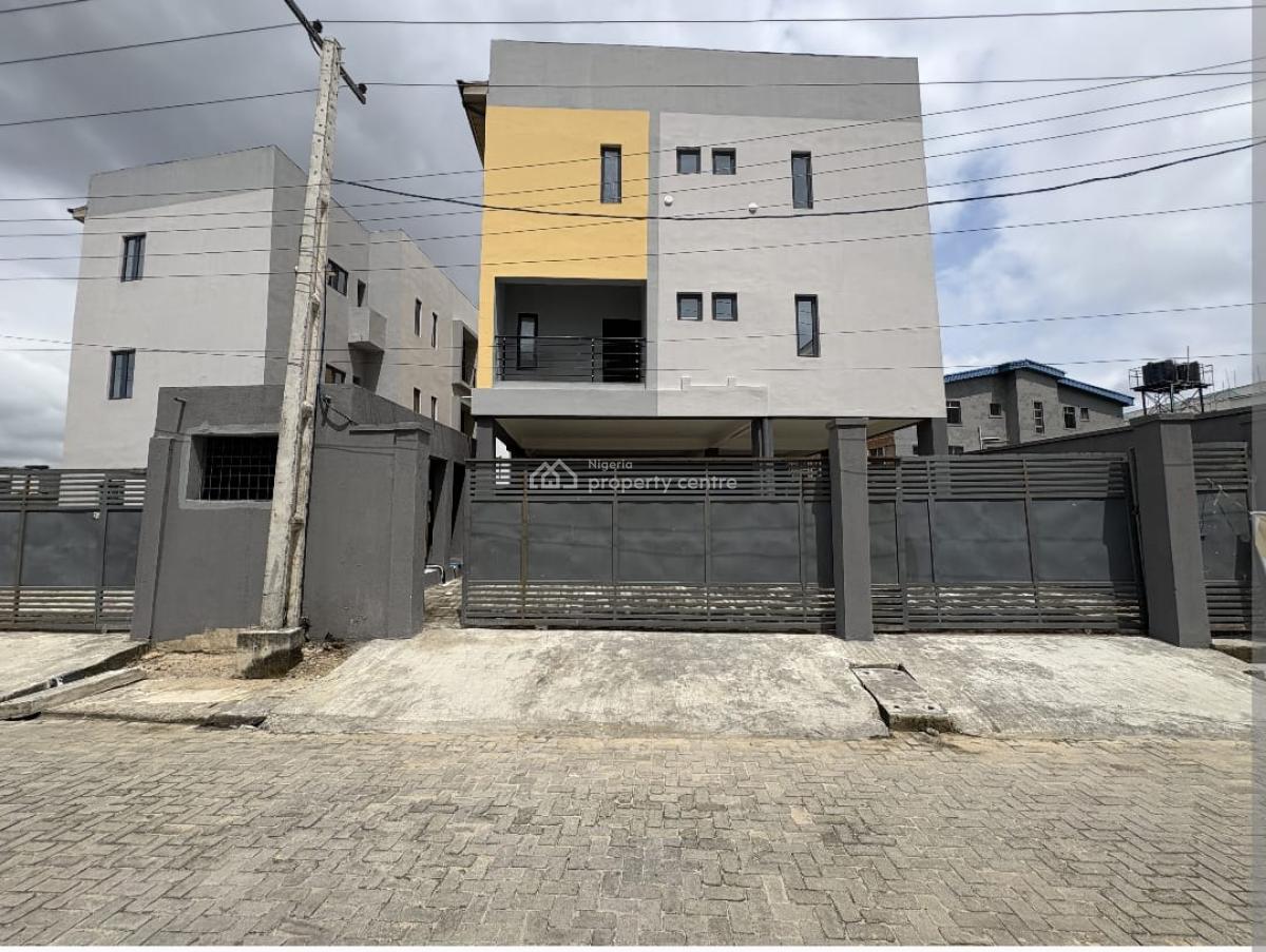 Excellent 2 Bedroom Apartment Within a Secured Estate, Ologolo, Lekki, Lagos, Flat / Apartment for Sale