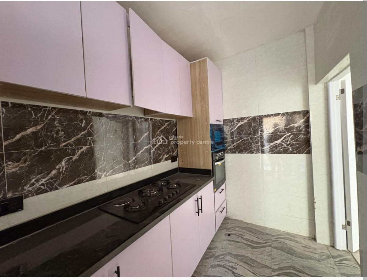 Enormous 2bedroom Bedroom Apartment with a Pool and D a Gym, Ologolo, Lekki, Lagos, Flat / Apartment for Sale