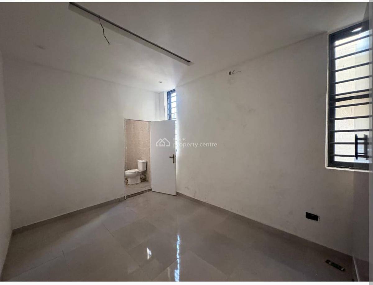 Enormous 2bedroom Bedroom Apartment with a Pool and D a Gym, Ologolo, Lekki, Lagos, Flat / Apartment for Sale