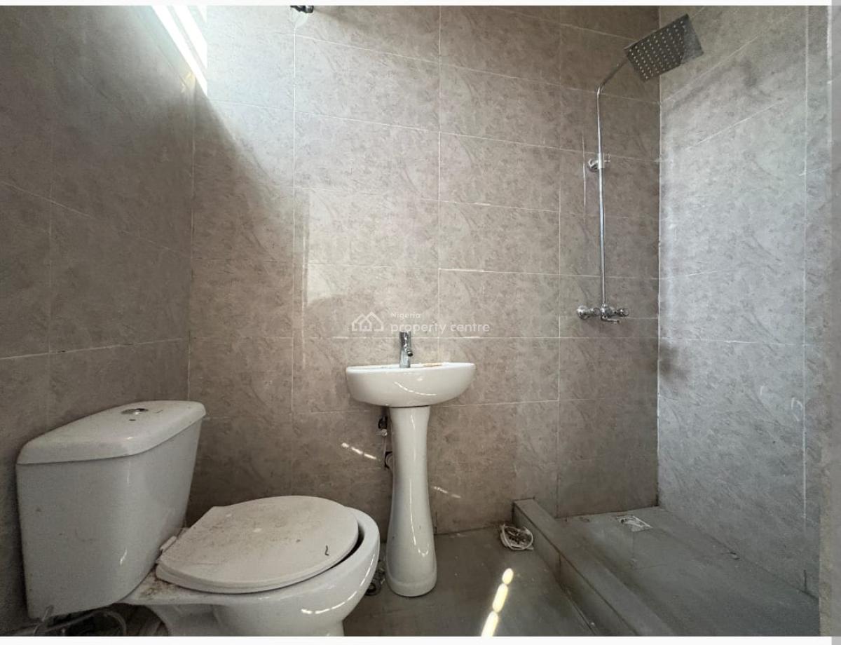 Enormous 2bedroom Bedroom Apartment with a Pool and D a Gym, Ologolo, Lekki, Lagos, Flat / Apartment for Sale