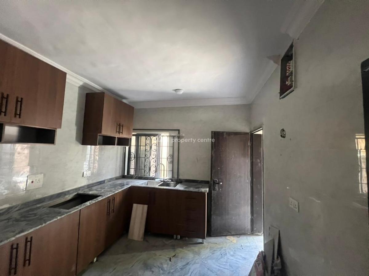 3 Bedrooms Terrace Duplex and Bq, Ologolo, Lekki, Lagos, Terraced Duplex for Rent