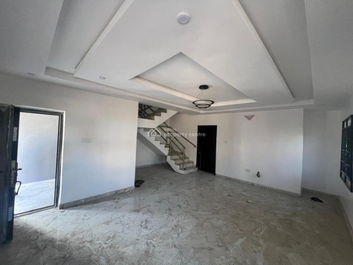 3 Bedrooms Terrace Duplex and Bq, Ologolo, Lekki, Lagos, Terraced Duplex for Rent