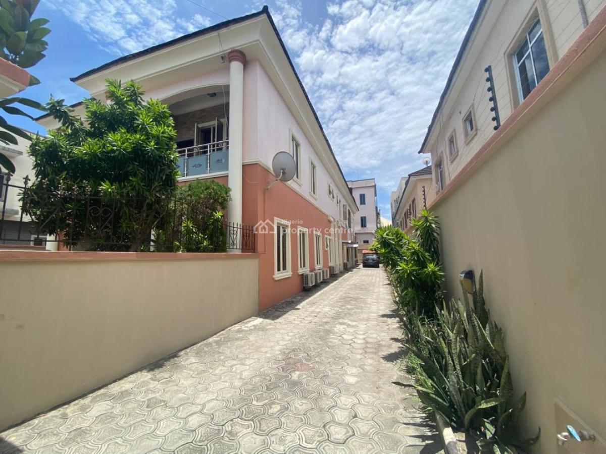3bedroom Apartment with a Bq, Chevron, Lekki, Lagos, Flat / Apartment for Rent