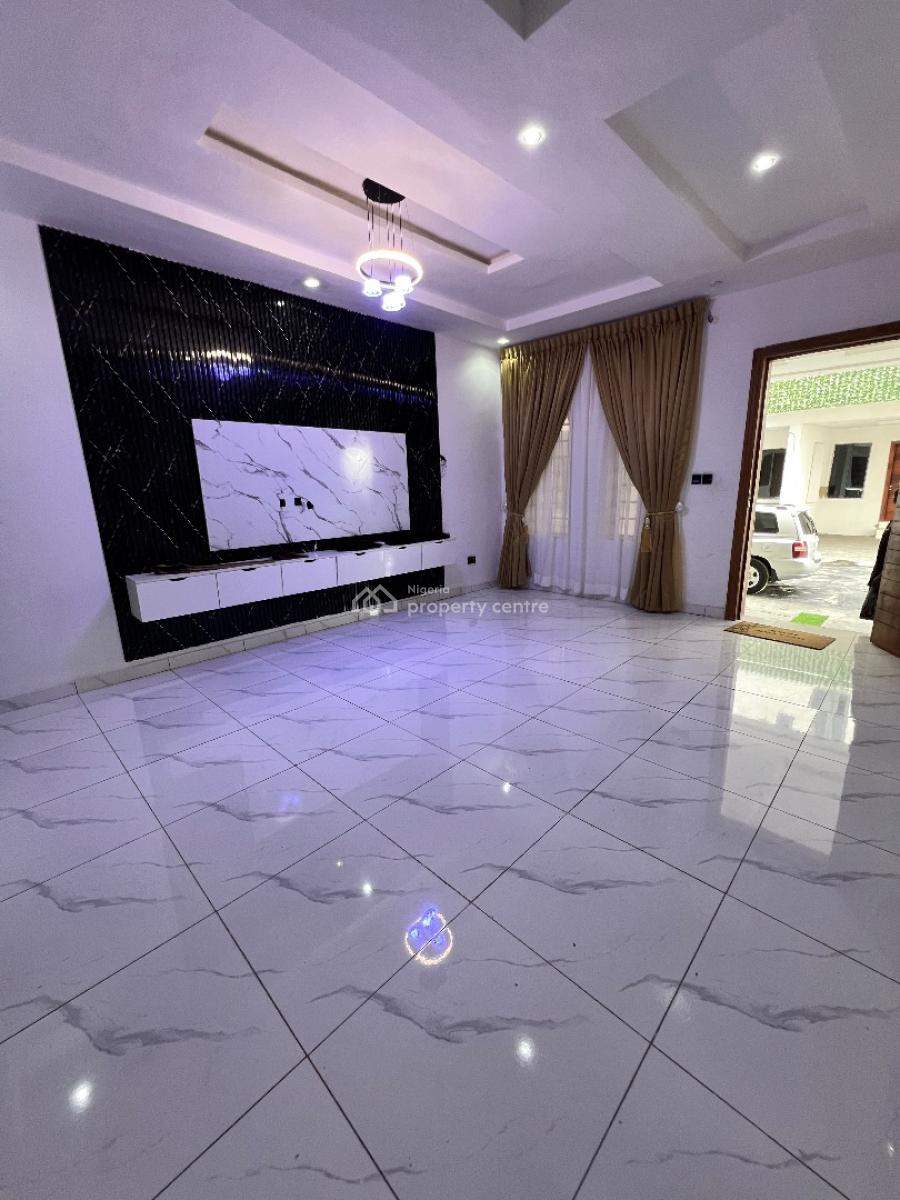 a Magnificent 2 Bedroom, Pepperoni, Abraham Adesanya, Ajah, Lagos, Flat / Apartment for Rent