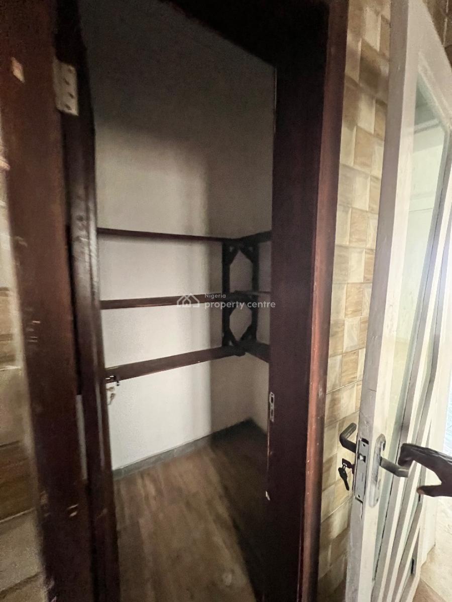 a Magnificent 2 Bedroom, Pepperoni, Abraham Adesanya, Ajah, Lagos, Flat / Apartment for Rent