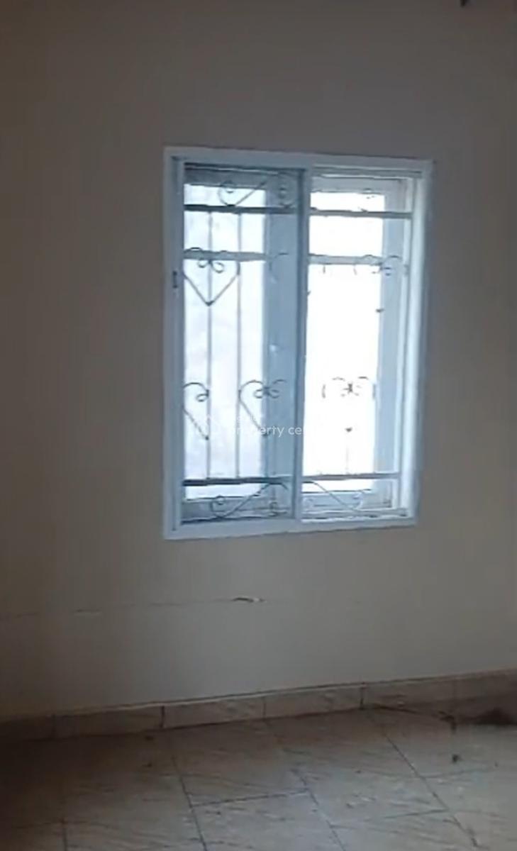 Upstairs Room Selfcon Inside a Shared Apartment{ Video}, Lekki Scheme 2 Abraham Adesanya, Ajah, Lagos, Self Contain (single Rooms) for Rent