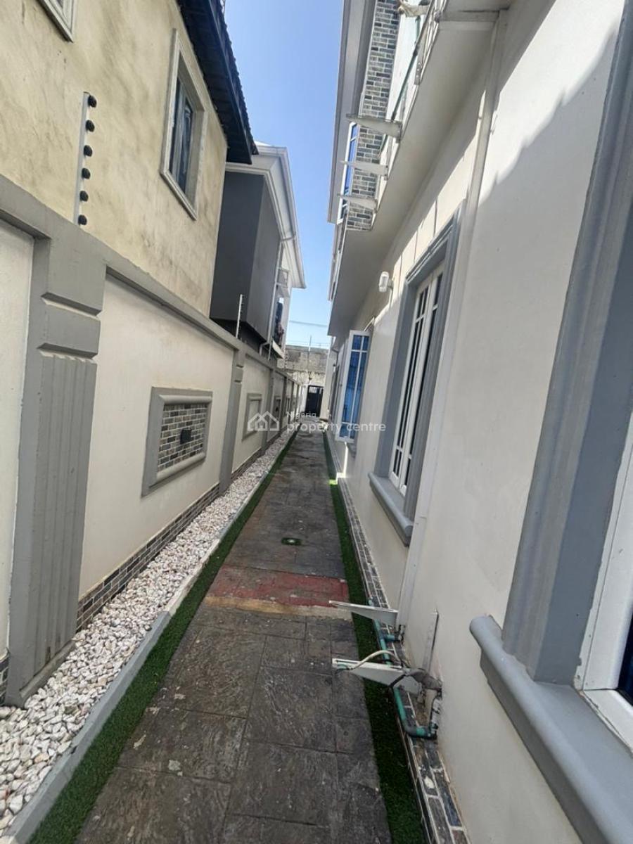 Serviced and Luxurious 4 Bedroom Flat, Harmony Estate, Ajah, Lagos, Flat / Apartment for Rent