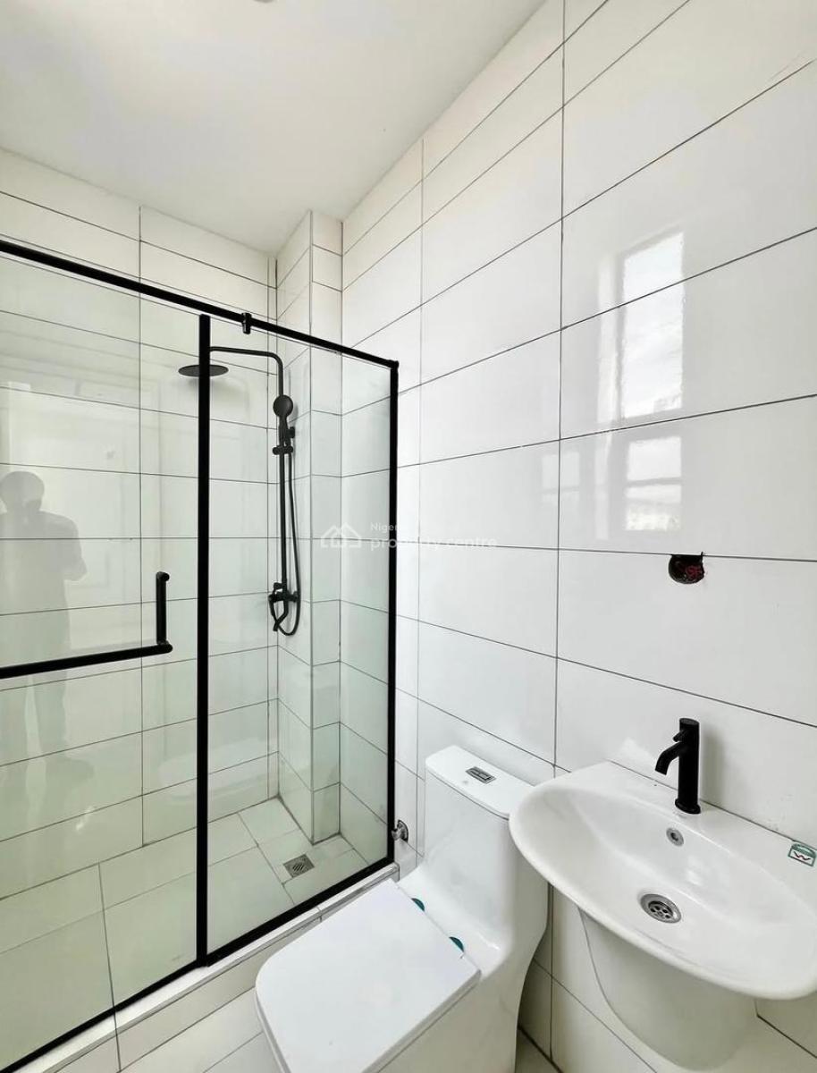 New 2 Bedroom Apartment, Lekki Phase 1, Lekki, Lagos, Flat / Apartment for Rent