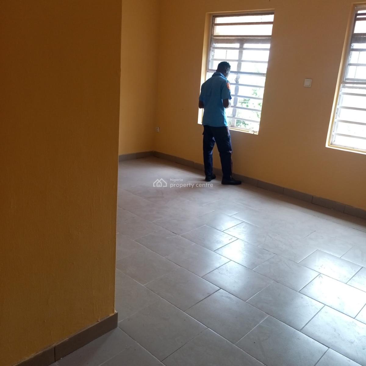 Sharp and Spacious Shop, Awoyaya, Ajah, Lagos, Shop for Rent