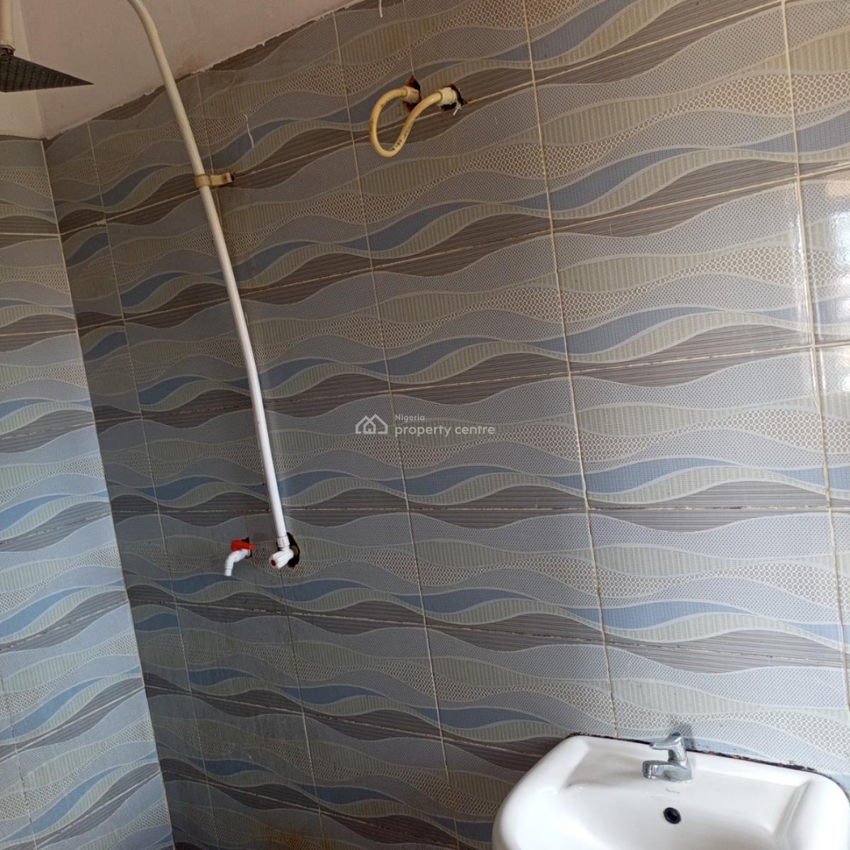 Sharp and Spacious Shop, Awoyaya, Ajah, Lagos, Shop for Rent