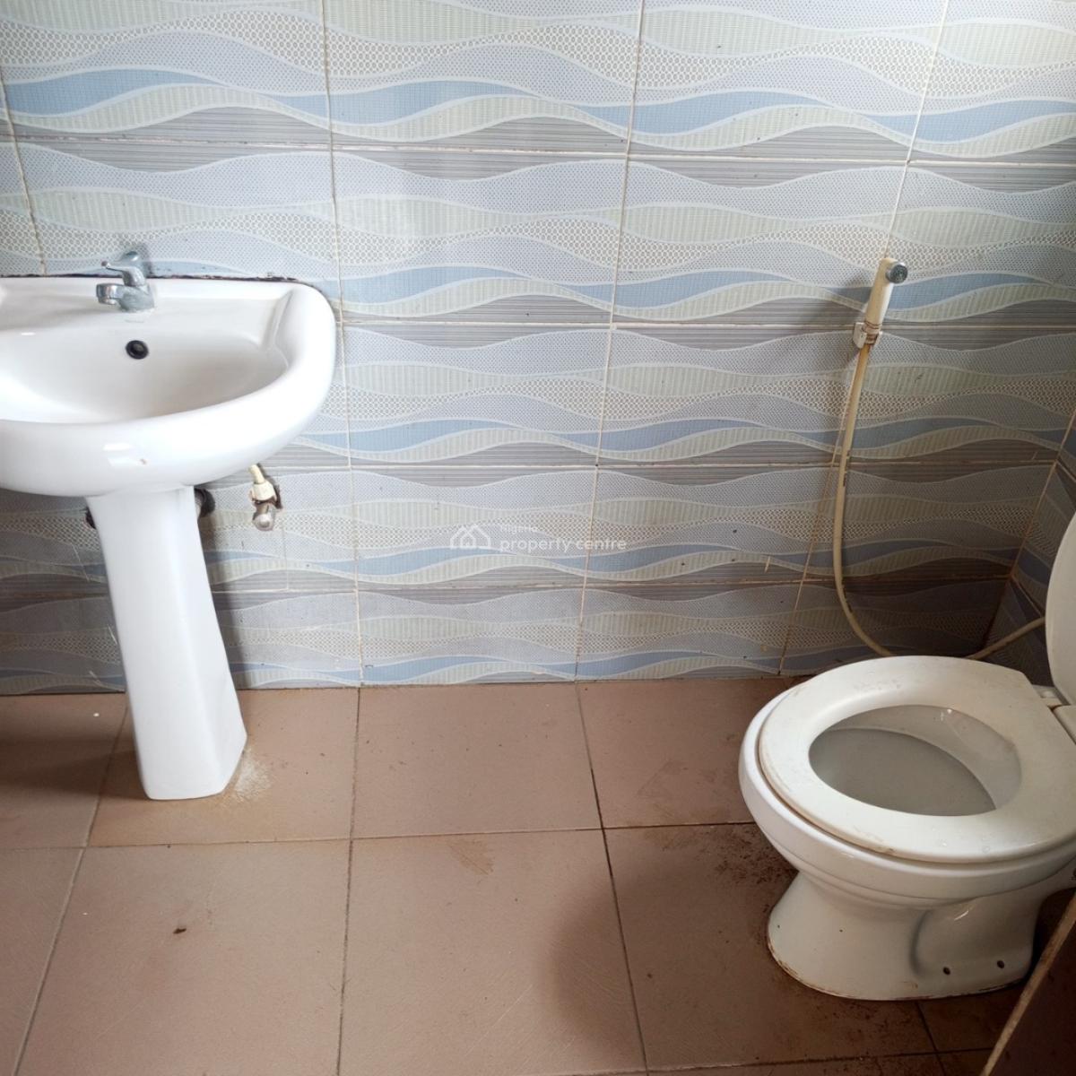 Sharp and Spacious Shop, Awoyaya, Ajah, Lagos, Shop for Rent