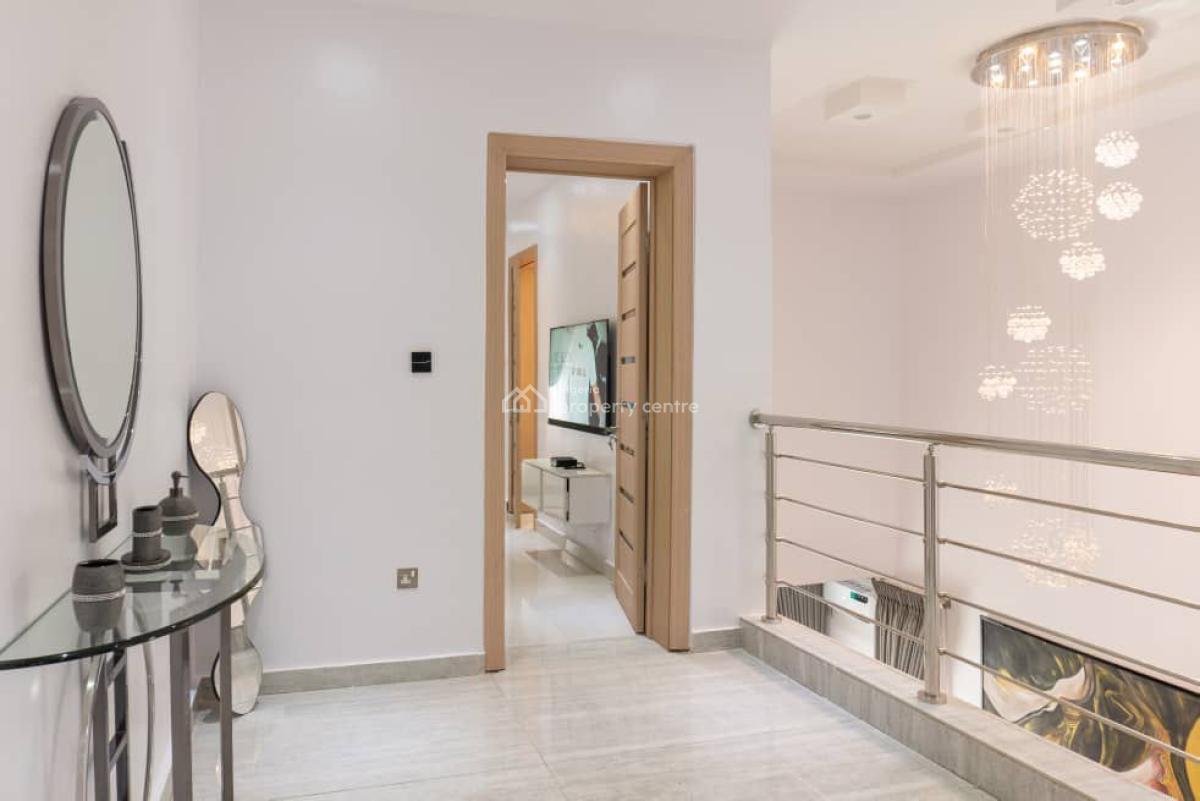 Spacious 3 Bedroom Maisonette  with Swimming Pool,kids Playground. Etc, Macdonald Road., Old Ikoyi, Ikoyi, Lagos, Flat / Apartment for Rent