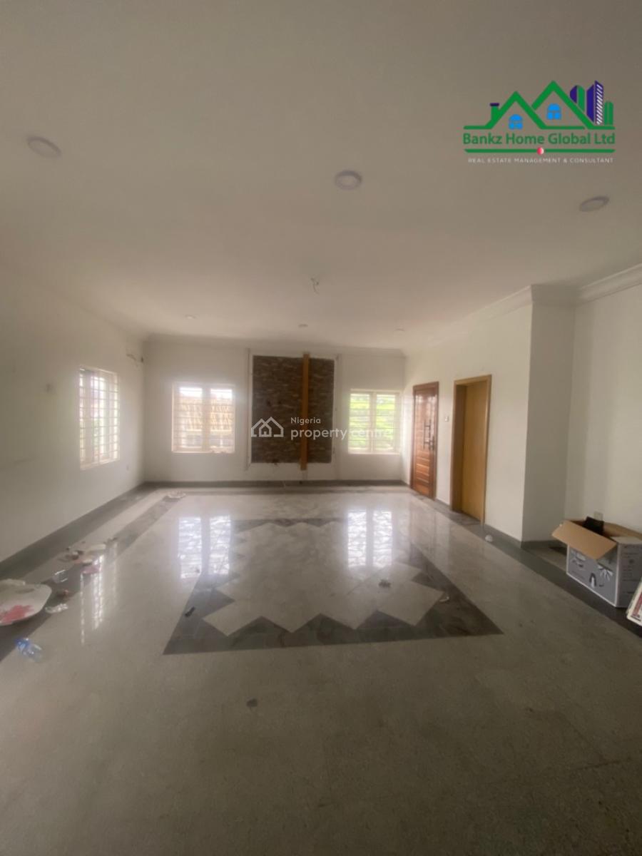 Spacious 3bedroom Apartment with a Bq, Lekki Phase 1, Lekki, Lagos, Flat / Apartment for Rent