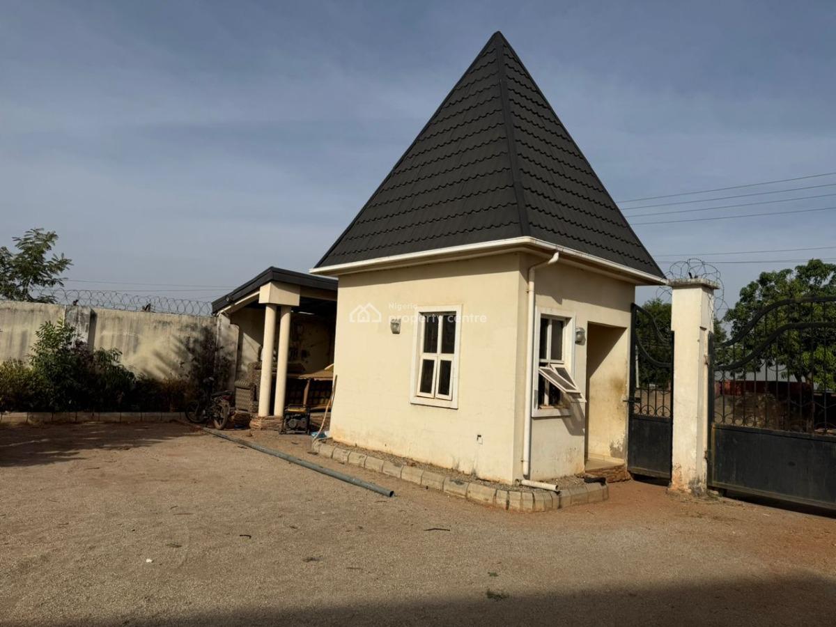 Duplex on 1,000sqm, Kaduna, Kaduna South, Kaduna, Detached Duplex for Sale