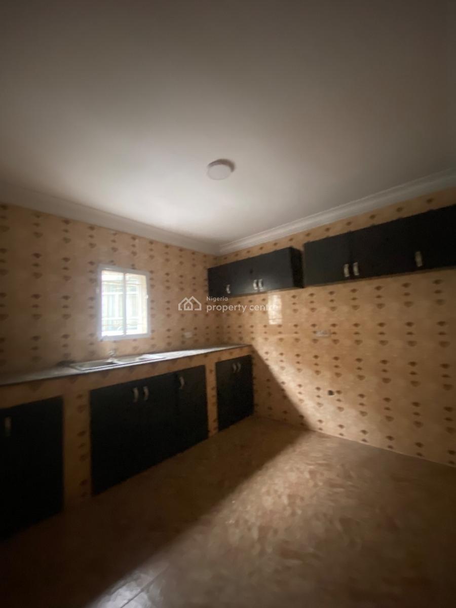 Spacious and Sharp 2 Bedroom Apartment Upstairs, in a Gated Estate in Sangotedo Ajah, Sangotedo, Ajah, Lagos, Flat / Apartment for Rent