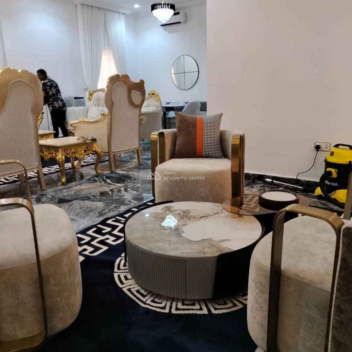 5 Bedrooms Stand Alone Fully Furnished Duplex with Separate 2 Rooms Bq, Guzape District, Abuja, Detached Duplex for Sale