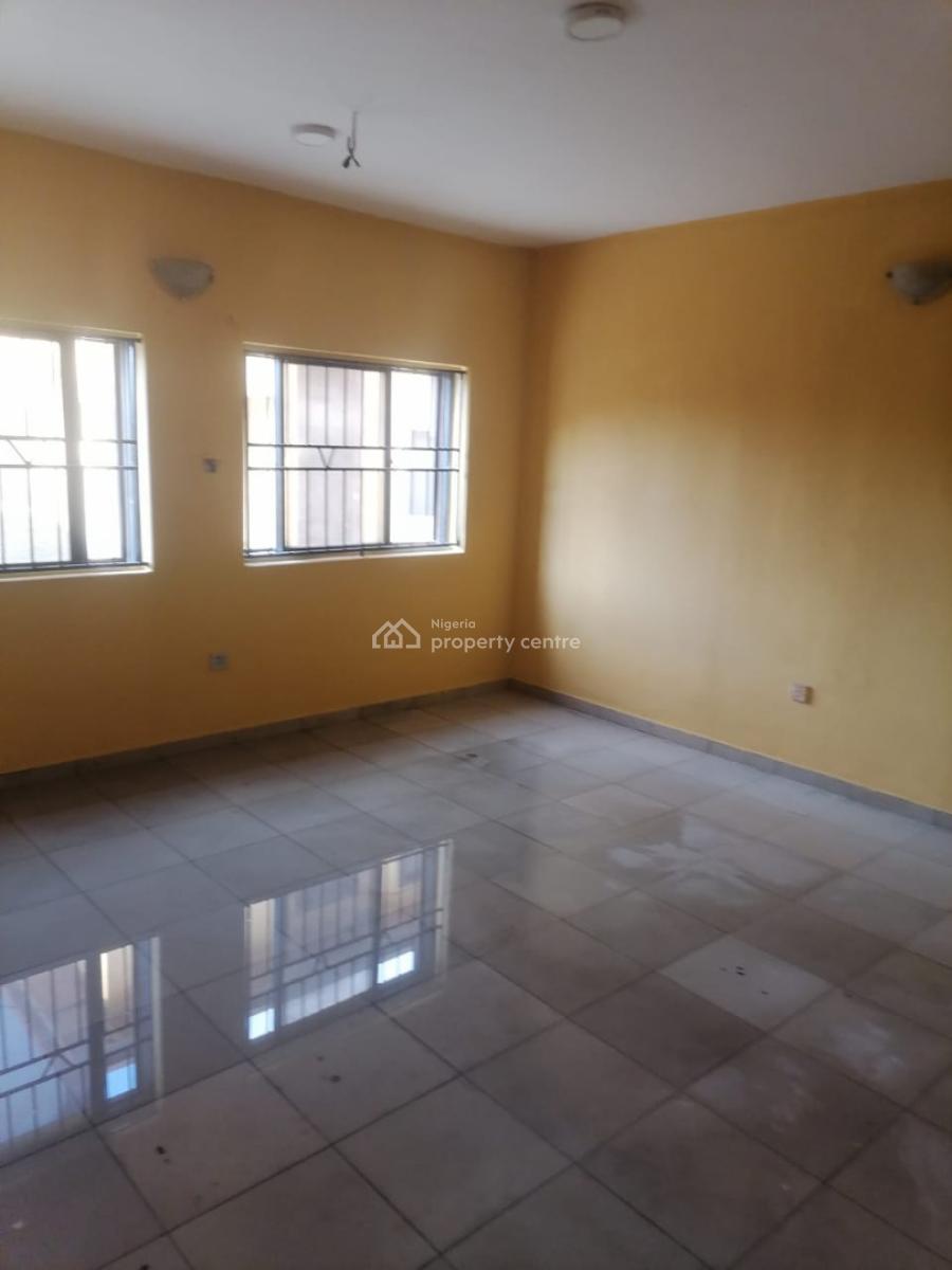 Neat and Spacious 2 Bedrooms Flat in an Estate, Thomas Estate, Ajah, Lagos, Flat / Apartment for Rent