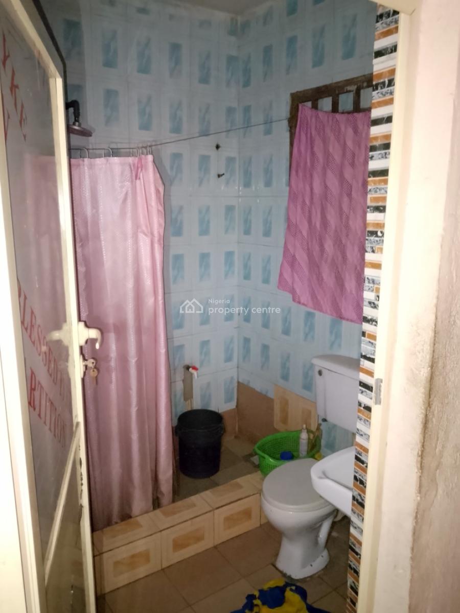 3 Bedroom Bungalow with a Selfcon and Semi-selfcon, Chinyere Maternity, Eneka, Port Harcourt, Rivers, Detached Bungalow for Sale