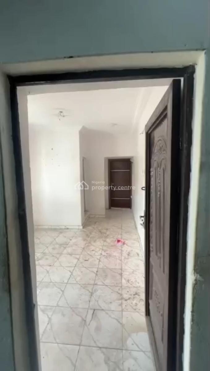 Neatly Used One Bedroom Apartment, Akoka, Yaba, Lagos, Flat / Apartment for Rent