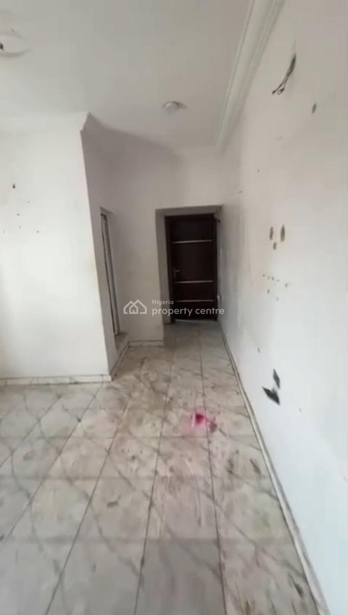 Neatly Used One Bedroom Apartment, Akoka, Yaba, Lagos, Flat / Apartment for Rent
