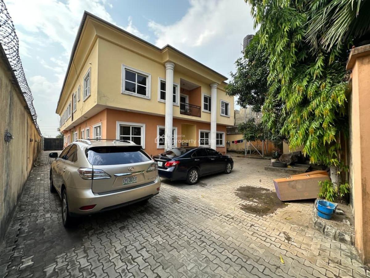3 Bedroom Apartment, Mobil Road, Ajah, Lagos, Flat / Apartment for Rent