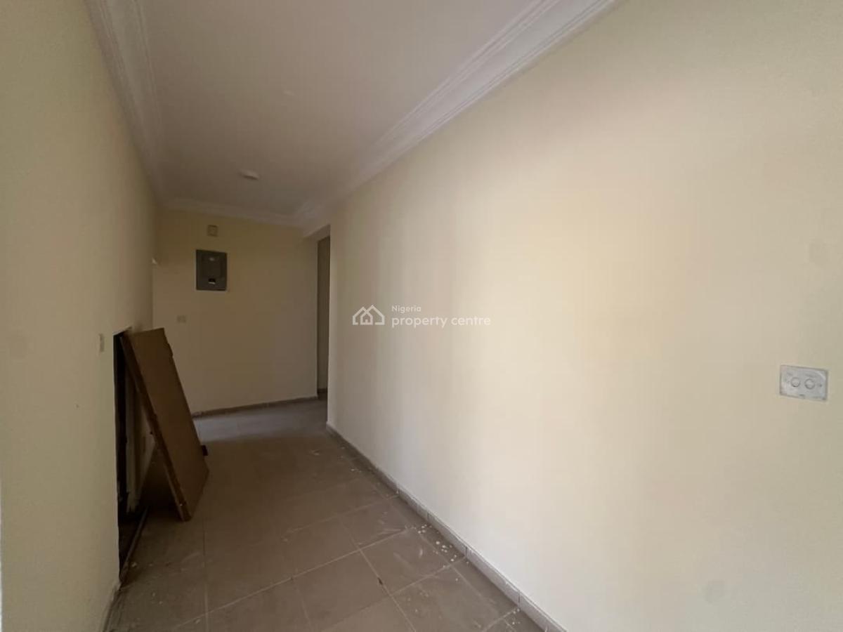 3 Bedroom Apartment, Mobil Road, Ajah, Lagos, Flat / Apartment for Rent