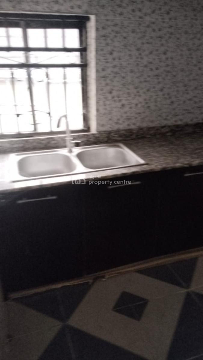 Nicely Finished 3 Bedrooms Flat, Off Sybil Iroche Street, Lekki Phase 1, Lekki, Lagos, Flat / Apartment for Rent