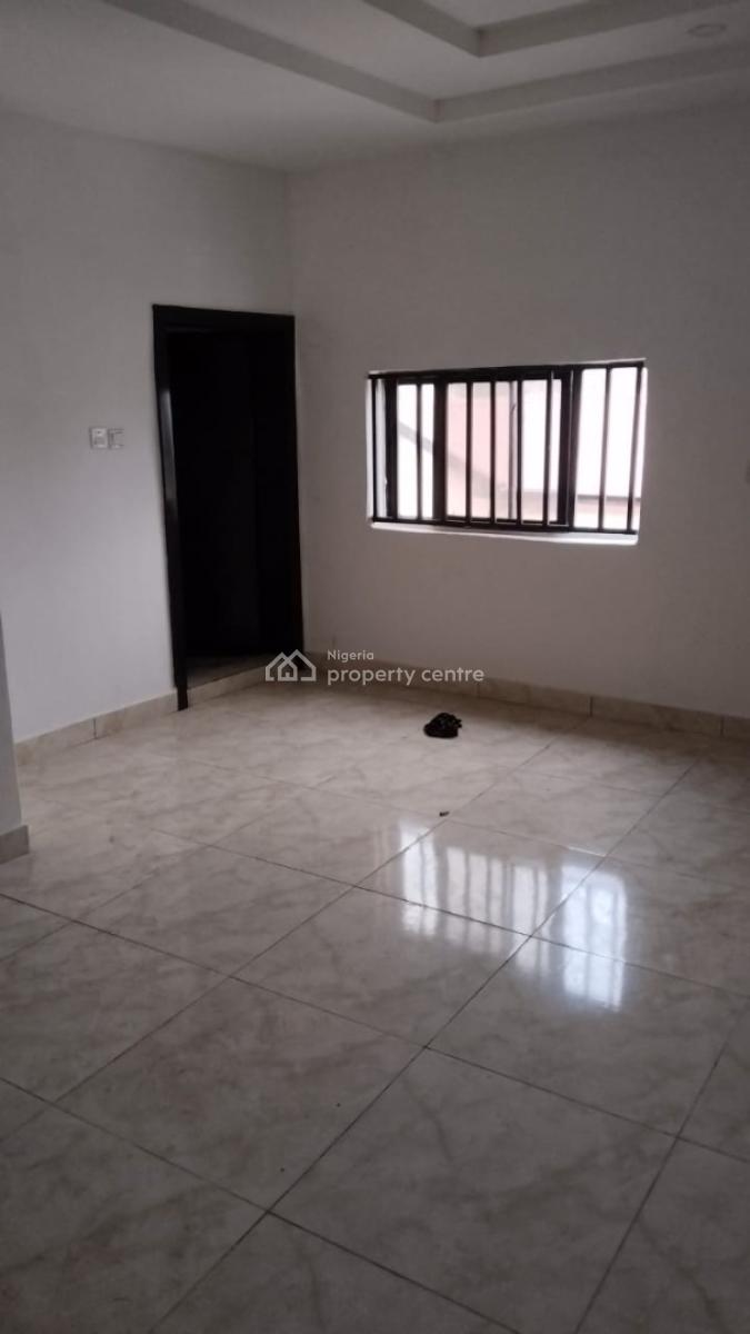 Nicely Finished 3 Bedrooms Flat, Off Sybil Iroche Street, Lekki Phase 1, Lekki, Lagos, Flat / Apartment for Rent