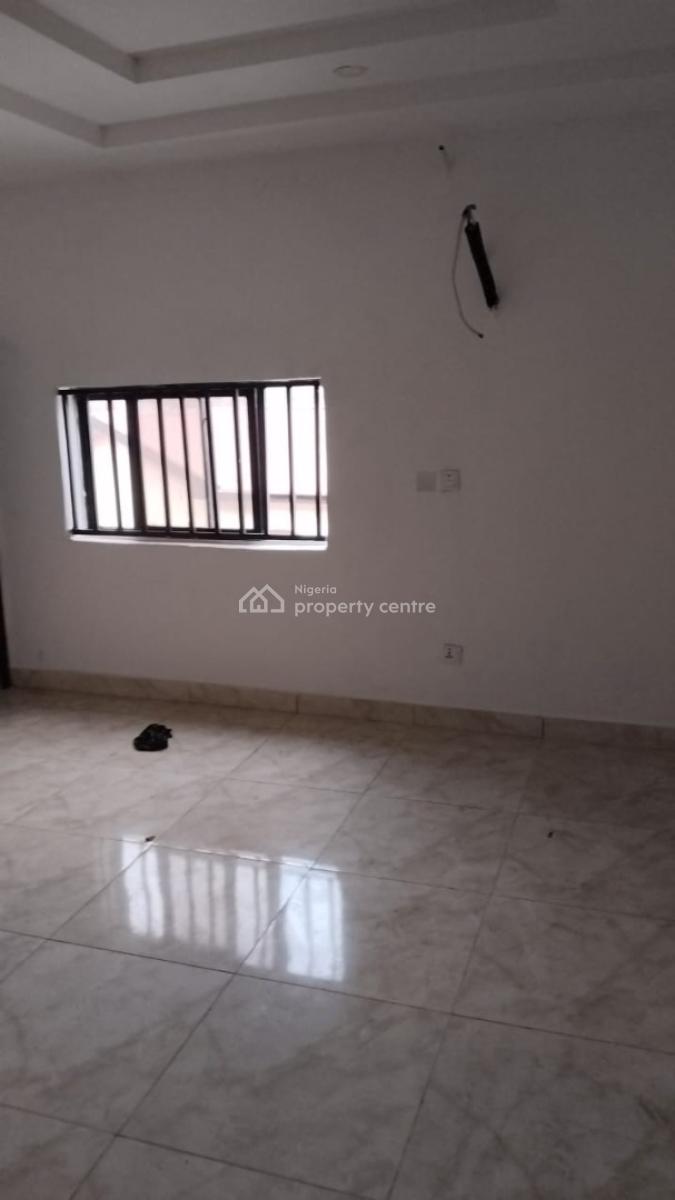 Nicely Finished 3 Bedrooms Flat, Off Sybil Iroche Street, Lekki Phase 1, Lekki, Lagos, Flat / Apartment for Rent